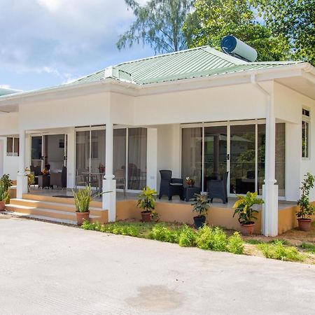 Macmillan'S Holiday Villas Grand Anse  Eksteriør bilde