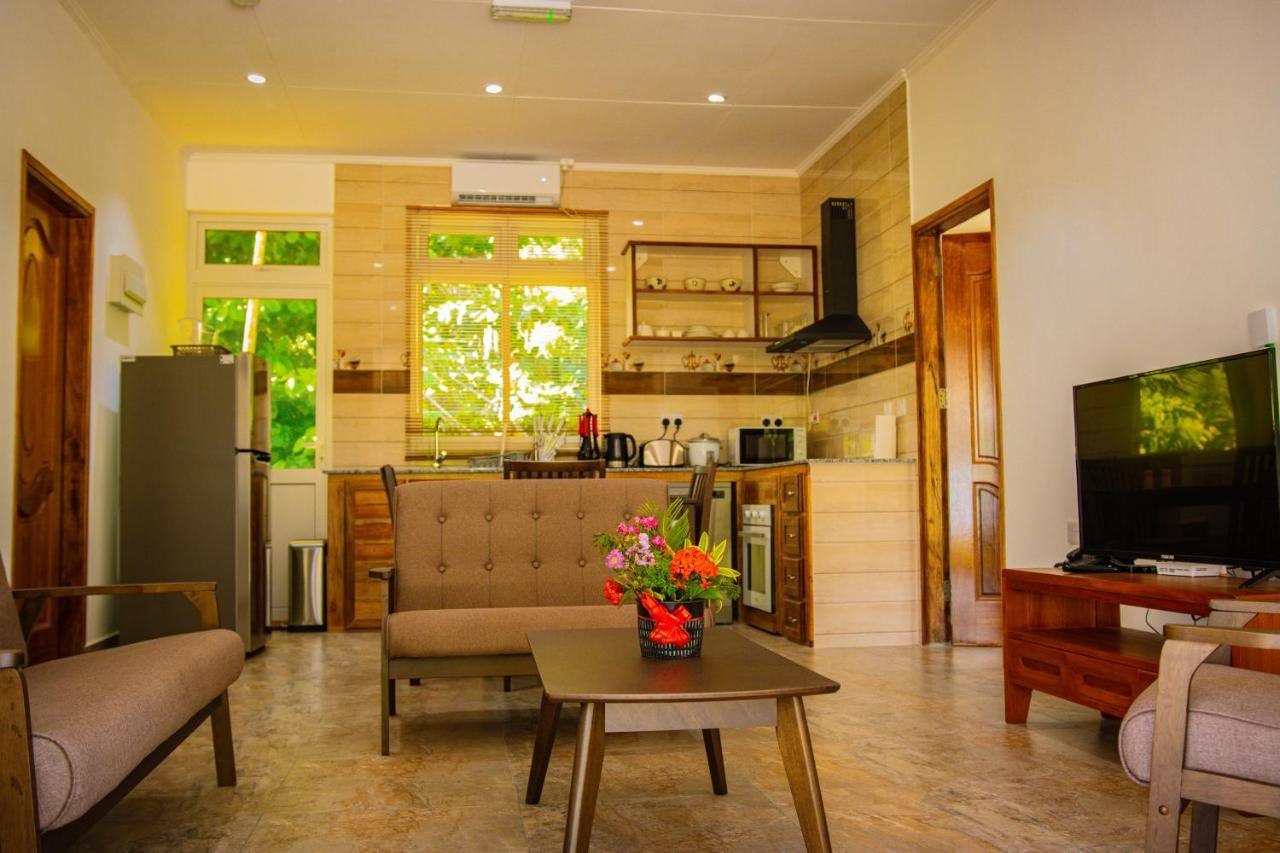 Macmillan'S Holiday Villas Grand Anse  Eksteriør bilde