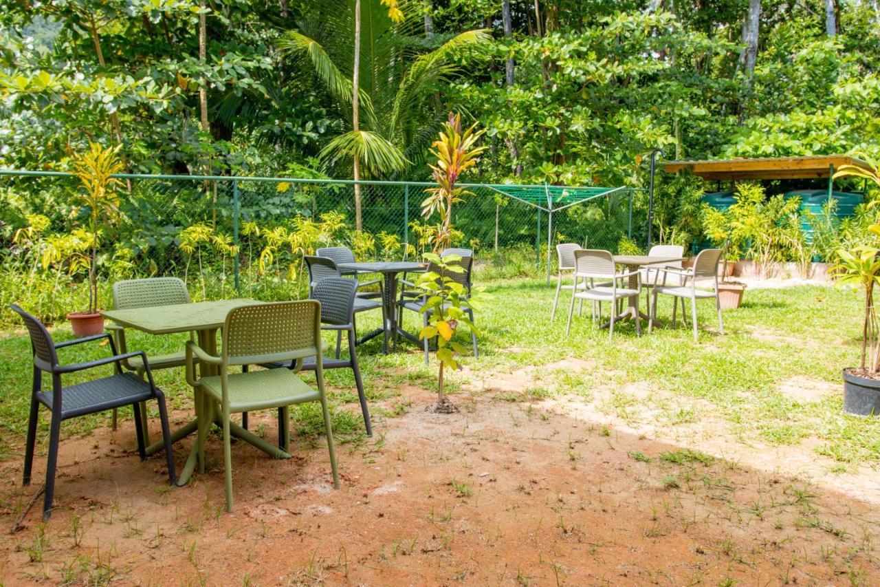 Macmillan'S Holiday Villas Grand Anse  Eksteriør bilde
